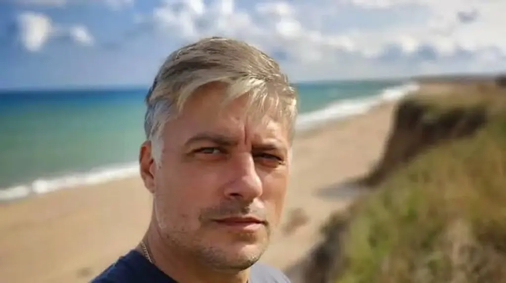 Dlaczego cukiernik brytyjskiej rodziny królewskiej dodaje lód do ciasta na babkę