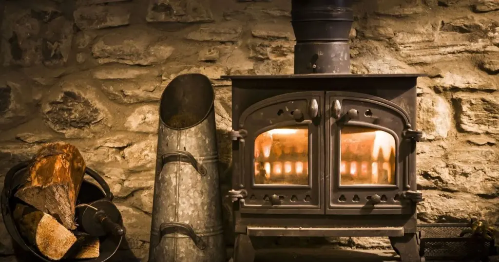 Dlaczego cząsteczki z kominka zostają w Twojej krwi aż na trzy miesiące