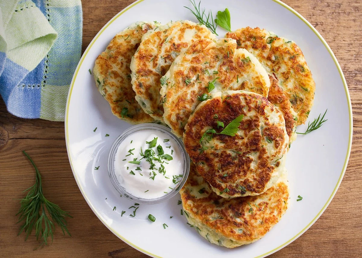 Dlaczego doświadczeni kucharze dodają marchew do placków ziemniaczanych - image 1