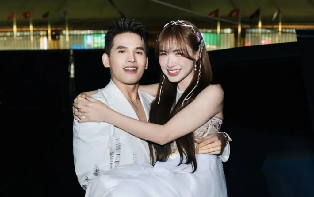 Dlaczego fani Hòa Minzy szukają teraz tego konkretnego ciastka z rynków w Północnym Wietnamie