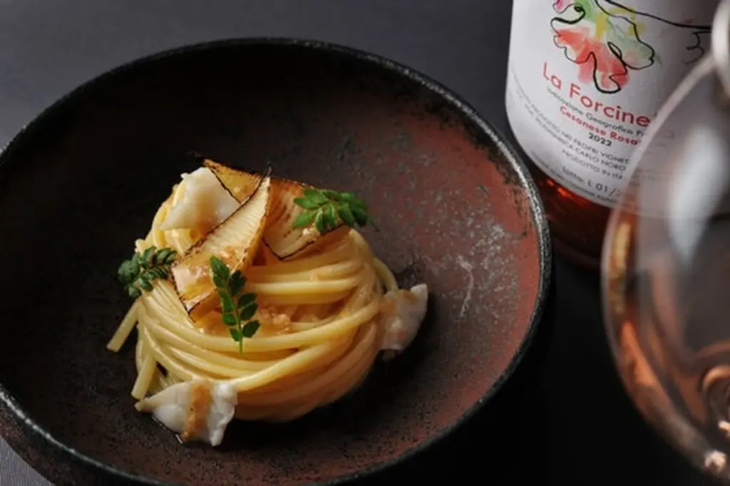 Dlaczego japońscy szefowie kuchni zaczęli dodawać rybę fugu do włoskiego makaronu