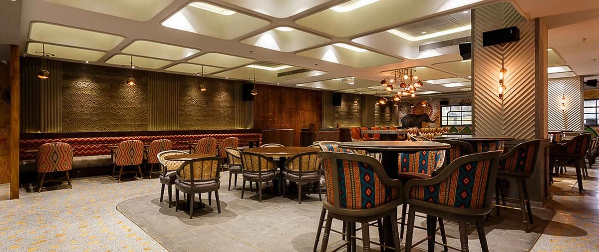 Dlaczego kelnerzy w tej indyjskiej restauracji kładą serwetkę na Twoich kolanach - image 1