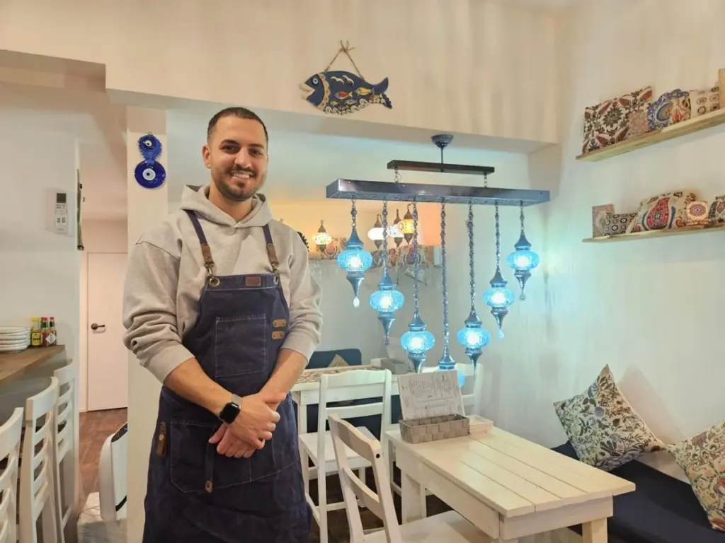 Dlaczego kucharz z Stambułu wybrał małe miasteczko, by serwować jagnięcinę duszoną przez 3 godziny