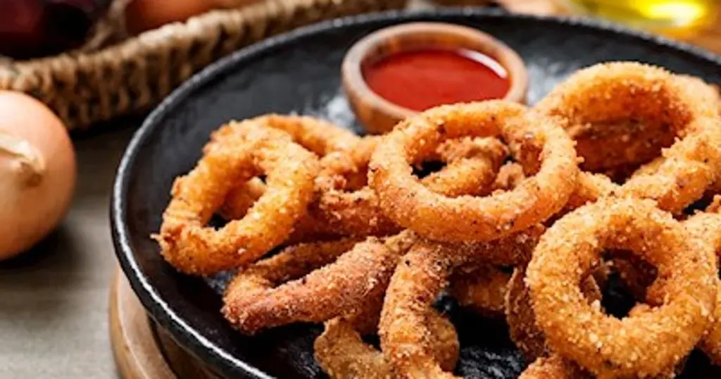 Dlaczego kucharze dodają sodę do panierki cebulowej