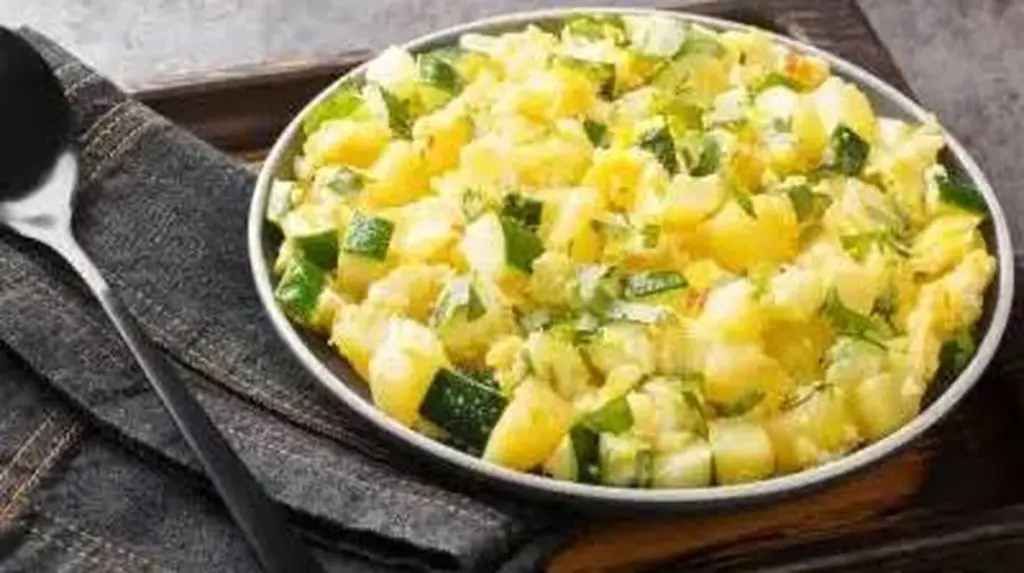 Dlaczego kucharze w Madrycie zawsze dodają cukinię do ziemniaków na patelni