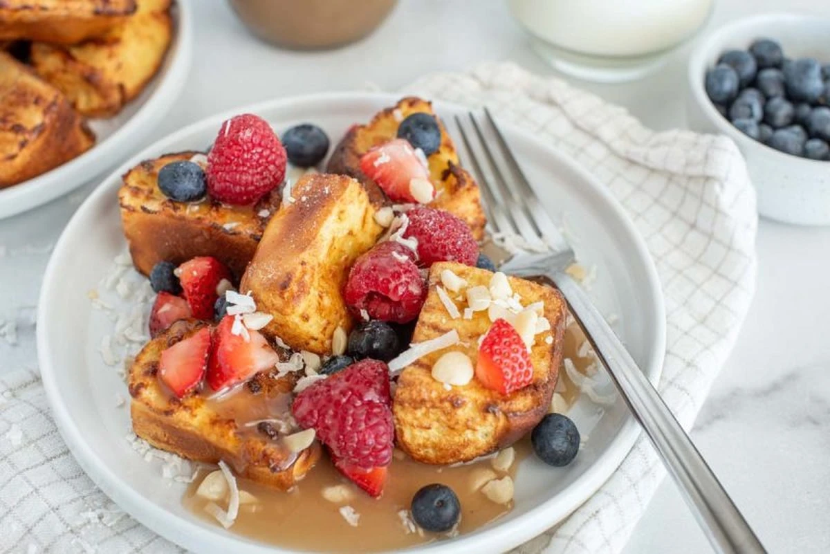 Dlaczego kucharze wbijają wykałaczkę w środek tosta przed pieczeniem - image 1