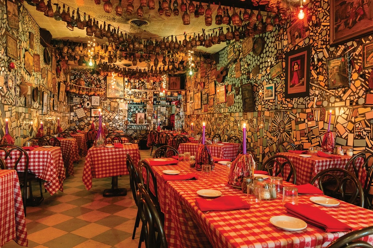 Dlaczego legendy piją wino z filiżanek? Sekret najstarszej restauracji w Cleveland - image 1