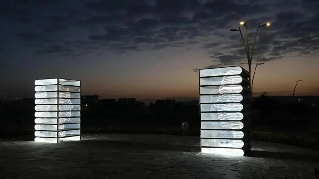 Dlaczego małe miasto na pustyni pokonało metropolie w konkursie na najpiękniejsze światło