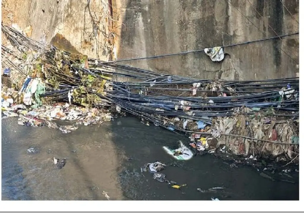 Dlaczego mieszkańcy Ranchi masowo dziurawią główny wodociąg