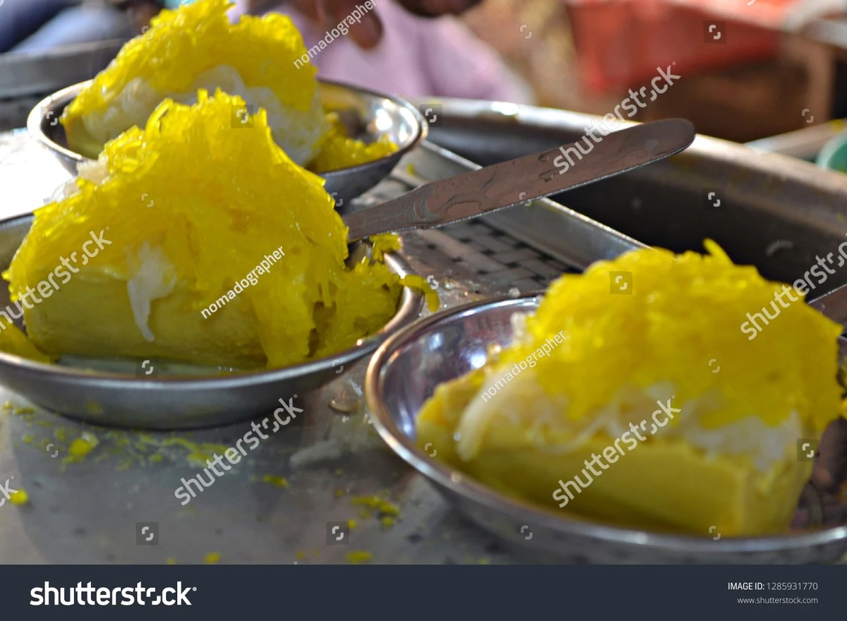 Dlaczego mieszkańcy Koderma czekają w kolejce po te przekąski za 10 rupii - image 1