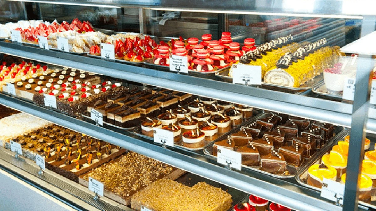 Dlaczego mieszkańcy Melbourne coraz częściej wybierają te greckie uliczki zamiast galerii handlowych - image 1