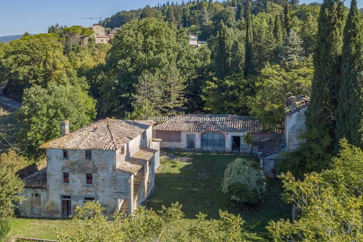 Dlaczego młode małżeństwa coraz częściej wybierają domy w Abruzji zamiast kredytu na 30 lat - image 1