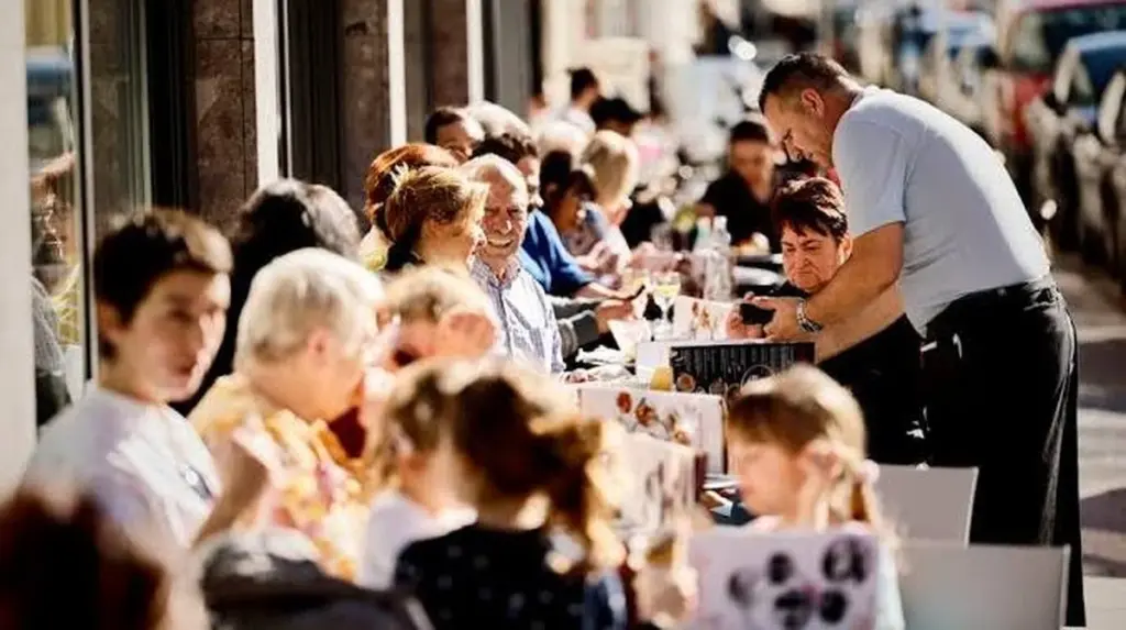 Dlaczego monachijskie lodziarnie otwierają się, gdy wciąż leży śnieg