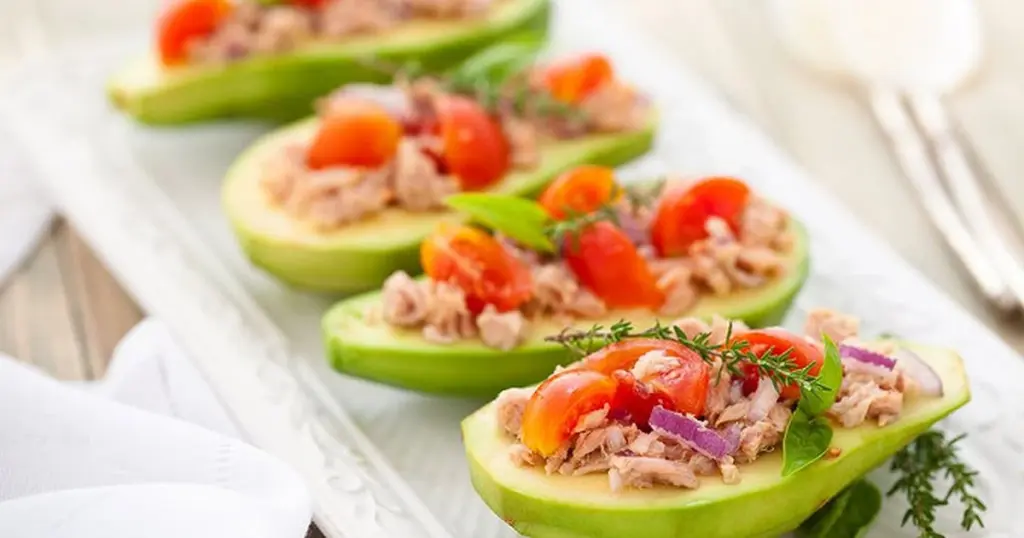 Dlaczego profesjonalni kucharze zawsze łączą krewetki z grejpfrutem podczas rodzinnych przyjęć