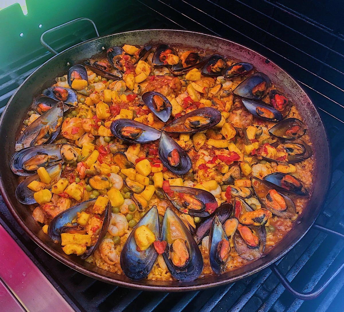 Dlaczego profesjonalni kucharze używają tylko wody do paelli - image 1