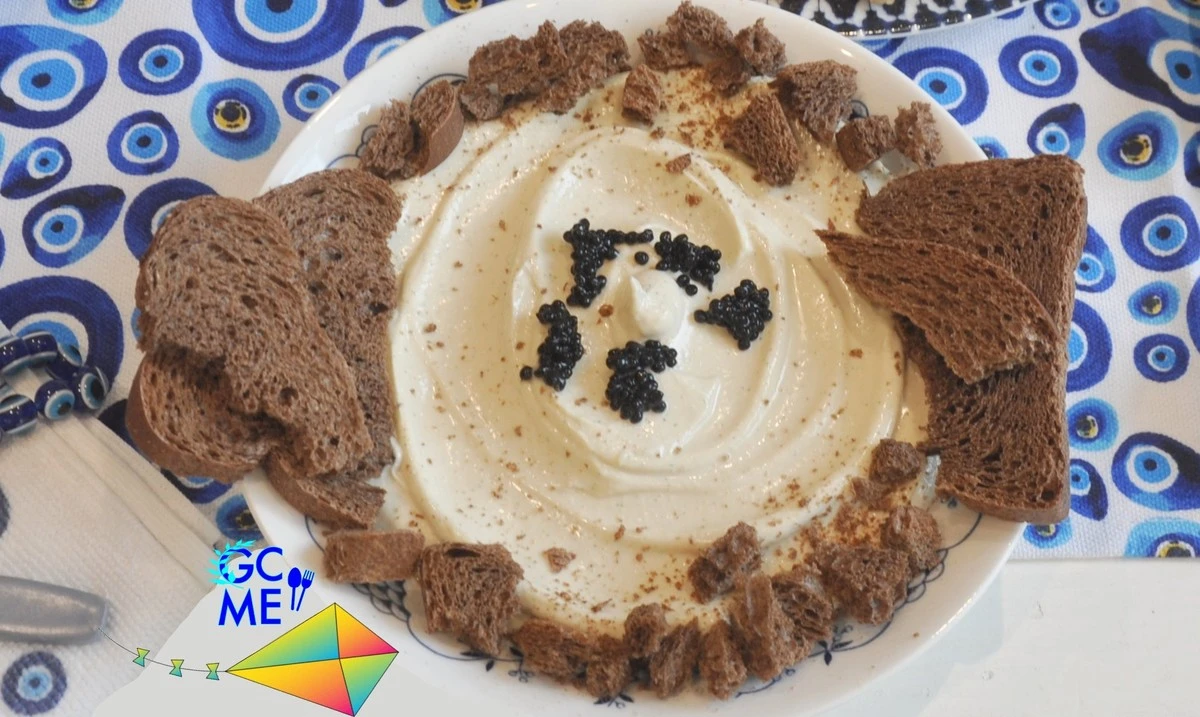 Dlaczego profesjonalni kucharze zawsze odciskają sok z cebuli do taramosalaty - image 1