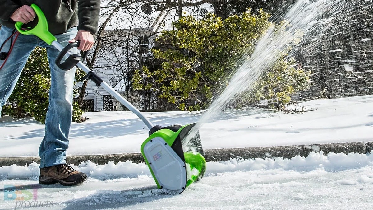 Dlaczego profesjonaliści chłodzą śnieg tą elektryczną łopatą zamiast odśnieżarki - image 1