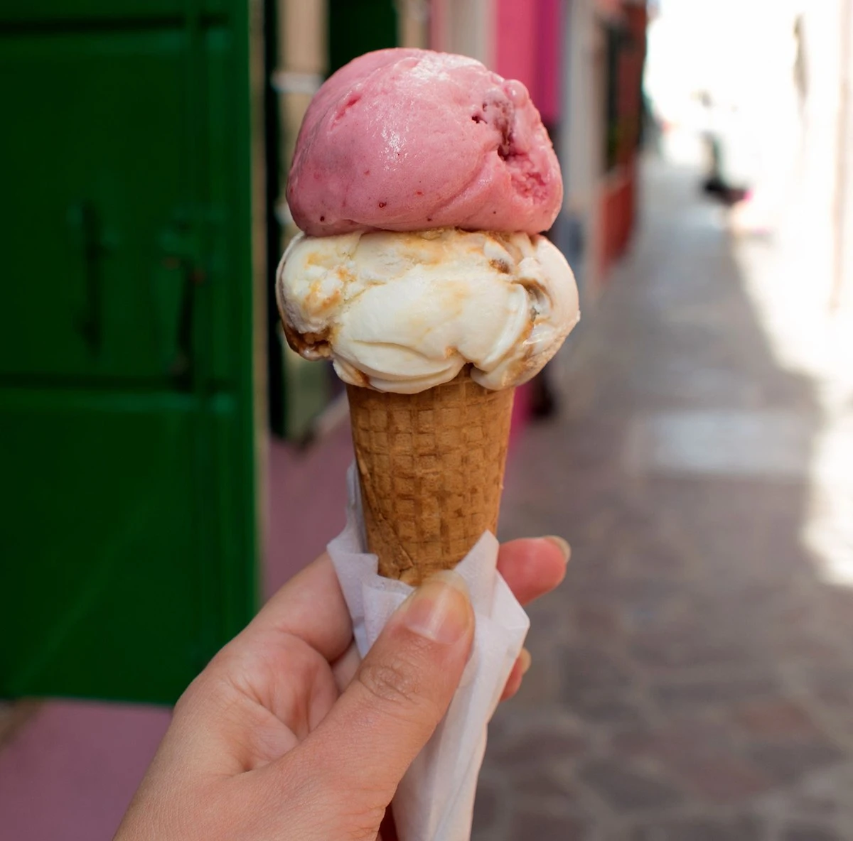 Dlaczego rzymska lodziarnia rozdaje darmowe porcje na Calle Pacífico - image 1