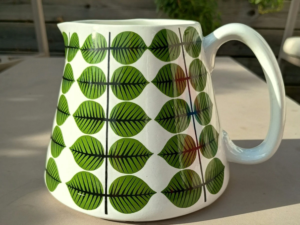 Dlaczego stare talerze z zielonym liściem są teraz warte fortunę - image 1