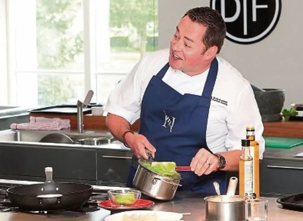 Dlaczego słynny szef kuchni pojawia się w Donegal właśnie teraz