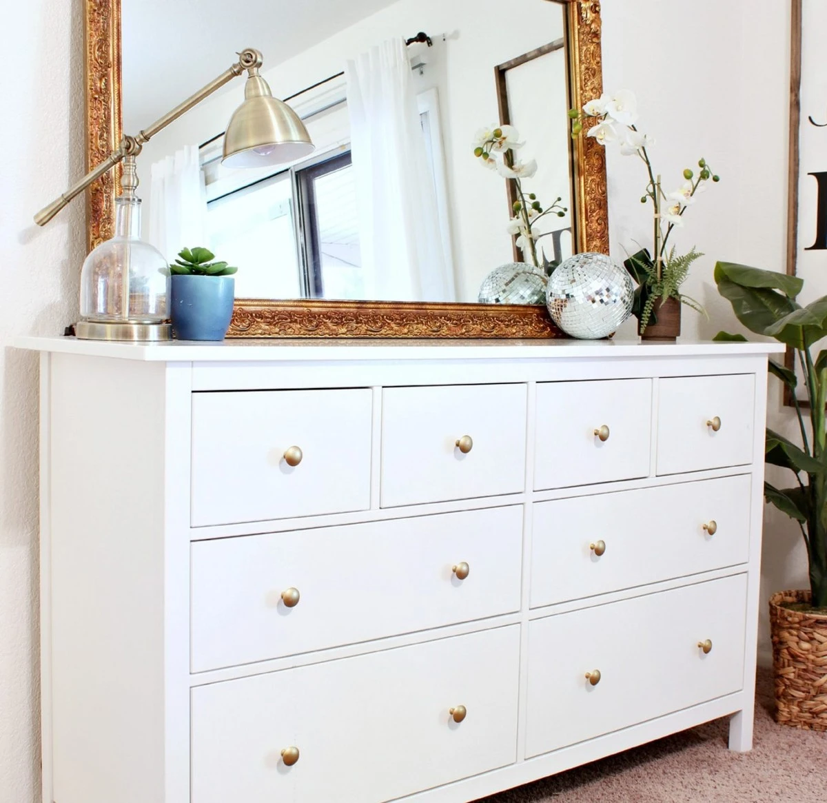 Dlaczego ta jedna komoda z Jysk za 450 zł stała się hitem w polskich sypialniach - image 1