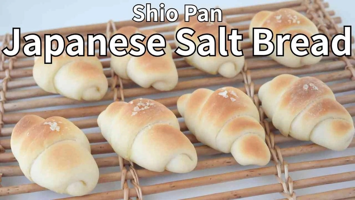 Dlaczego warto posypać grzankę szczyptą soli zaraz po upieczeniu - image 1