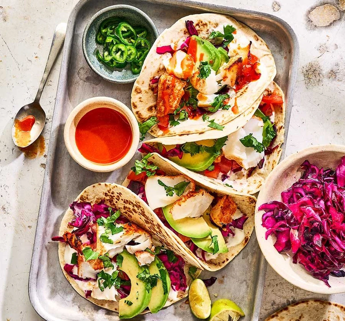 Dlaczego warto trzymać słoik pesto i mrożony szpinak w szafce - image 1