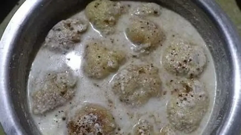 Dlaczego warto wrzucić usmażone pączki do lodowatej wody