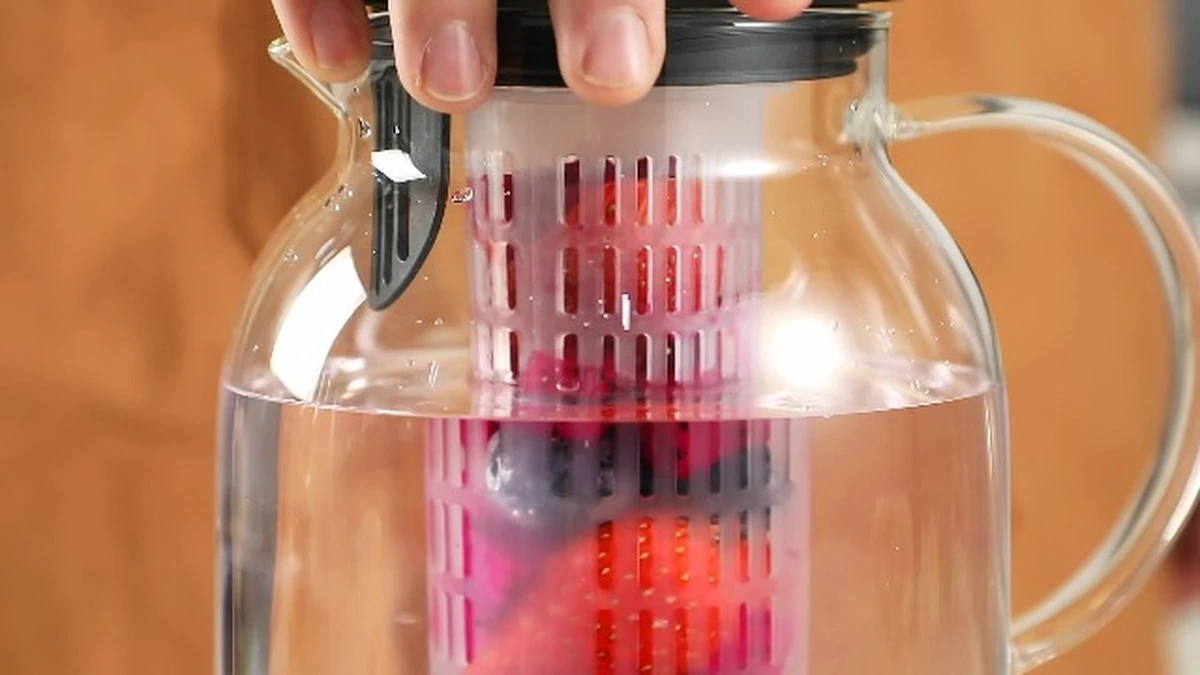 Dlaczego warto wrzucić anyż i liść laurowy do dzbanka z wodą przed snem - image 1