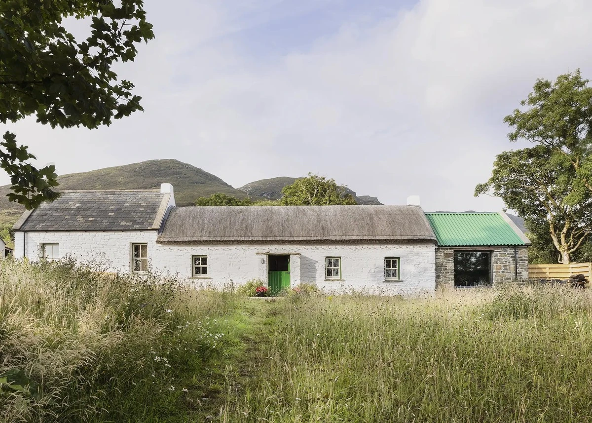 Dlaczego warto zachować stare mury po pożarze: historia kamiennej chaty - image 1