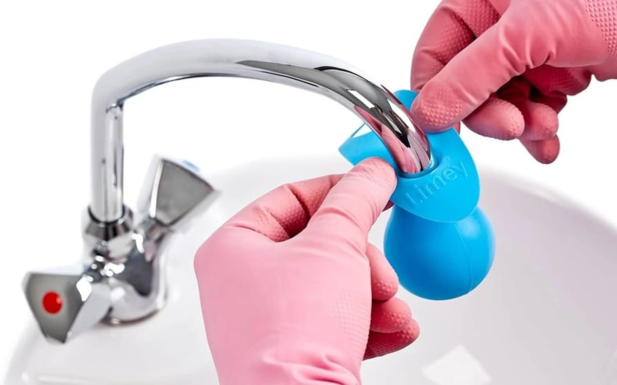 Dlaczego warto założyć żółtą osłonkę na kran w kuchni - image 1