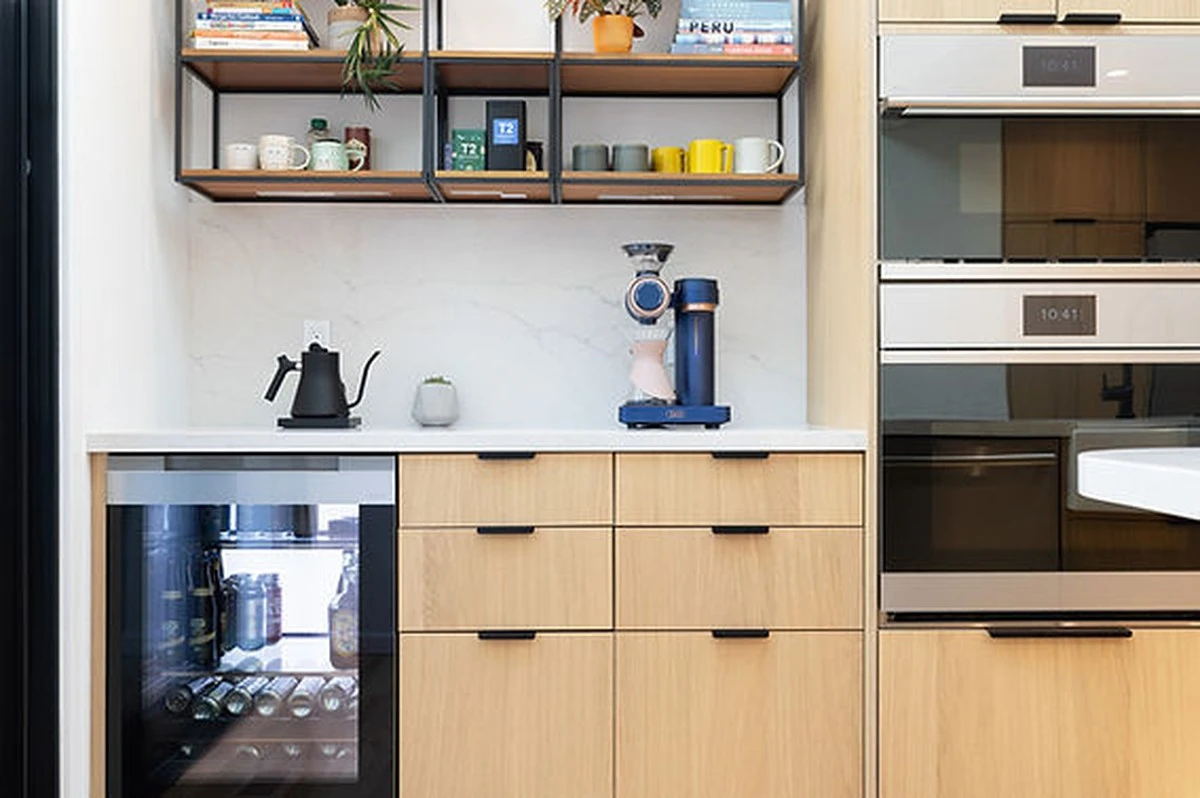 Dlaczego architekci wnętrz zawsze ukrywają kosz na śmieci w szafce pod zlewem - image 1