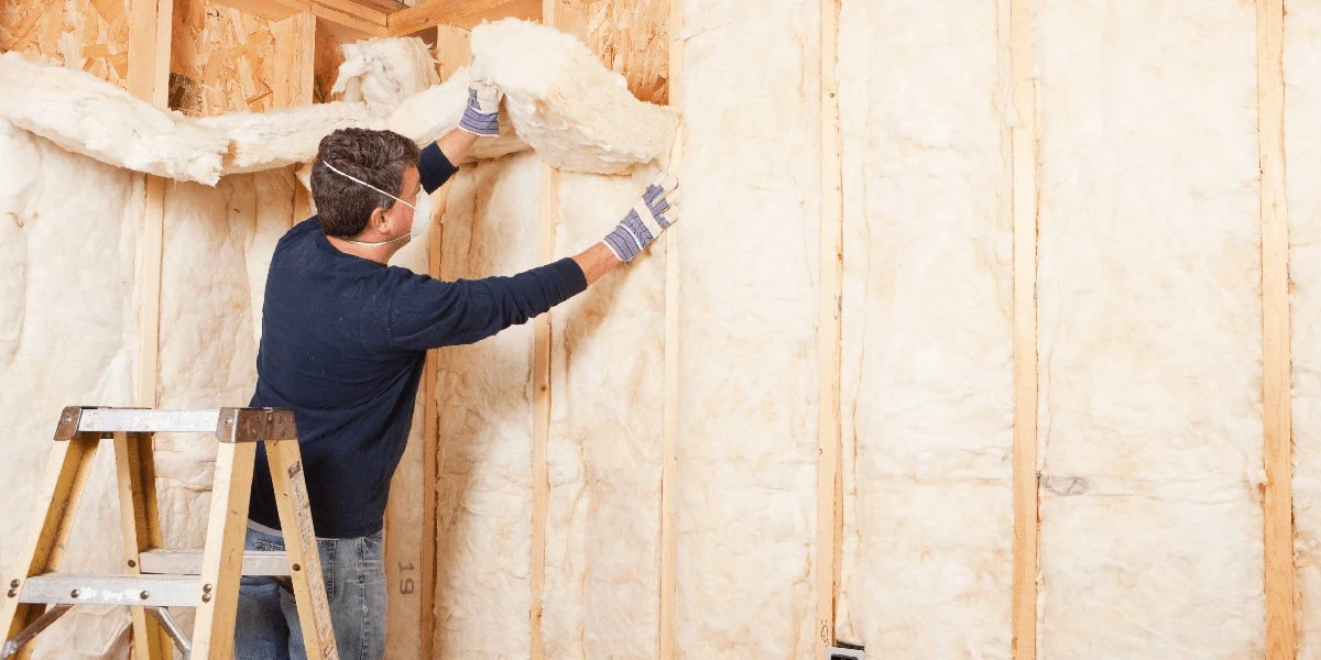 Dlaczego celuloza wygrywa z wełną: jak zmienić dom o klasie G w energooszczędną perełkę - image 1