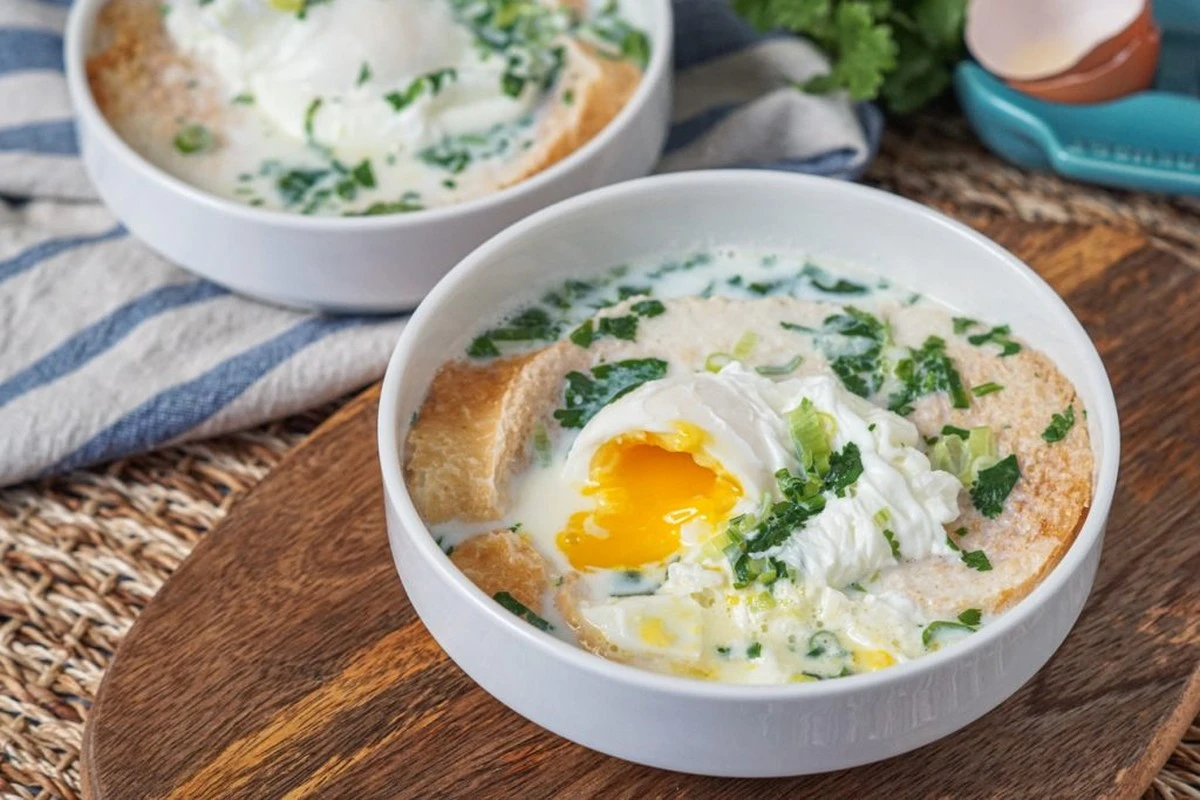 Dlaczego dietetycy coraz częściej radzą, by do porannego mleka wrzucić garść tych prostych kluseczek - image 1