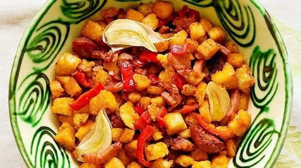 Dlaczego doświadczeni kucharze zawsze skrapiają czerstwy chleb wodą przed smażeniem