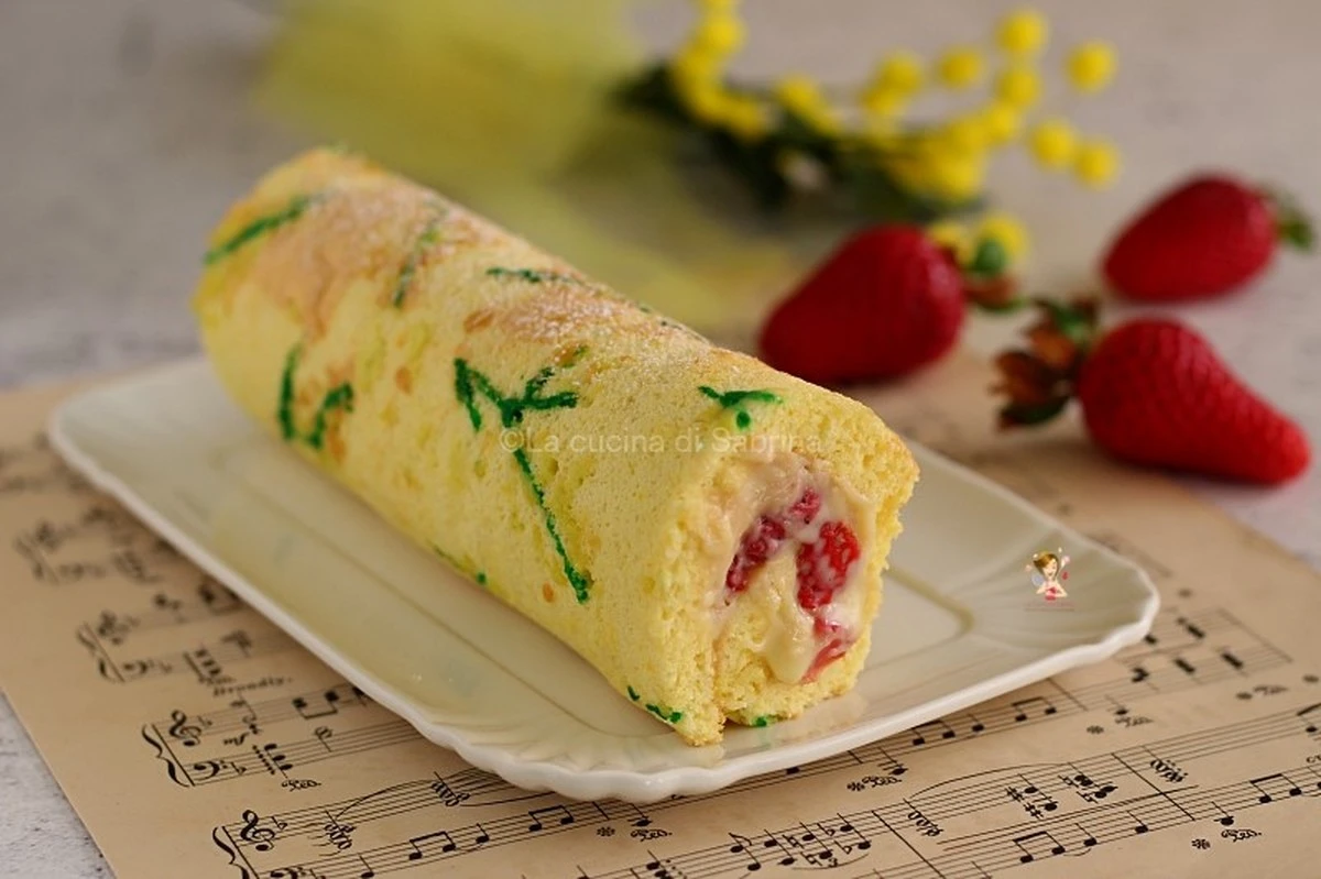 Dlaczego doświadczeni cukiernicy zawsze przykrywają biszkopt folią zaraz po upieczeniu - image 1