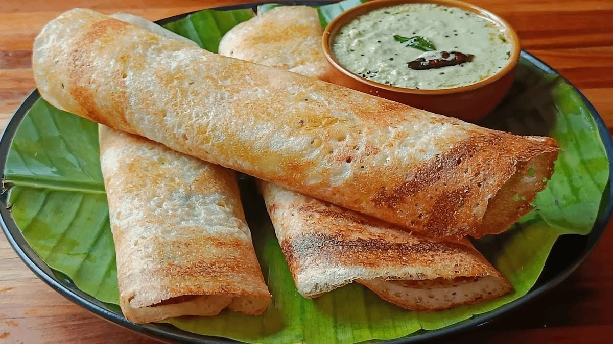 Dlaczego doświadczeni kucharze dodają szczyptę cukru do ciasta na dosę - image 1