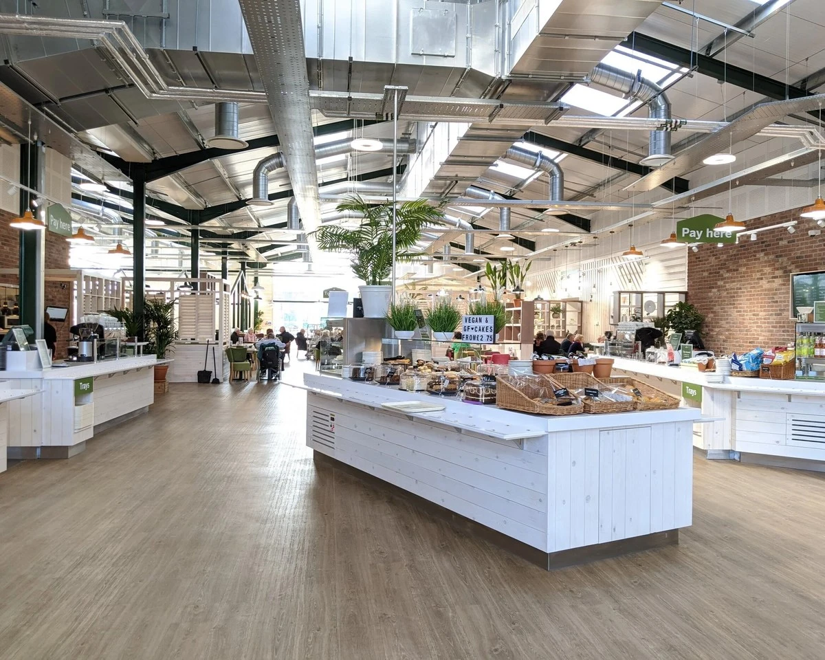 Dlaczego doświadczeni ogrodnicy zawsze odwiedzają szkółki roślin w kwietniu - image 1