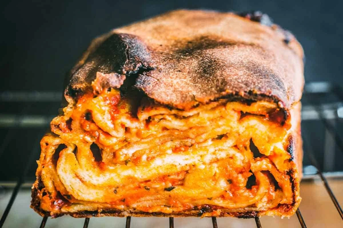 Dlaczego doświadczeni kucharze zawsze dodają smalec do ciasta na chleb - image 1