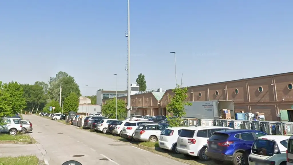 Dlaczego mieszkańcy via Tognazzi boją się otwierać okna na 3. piętrze