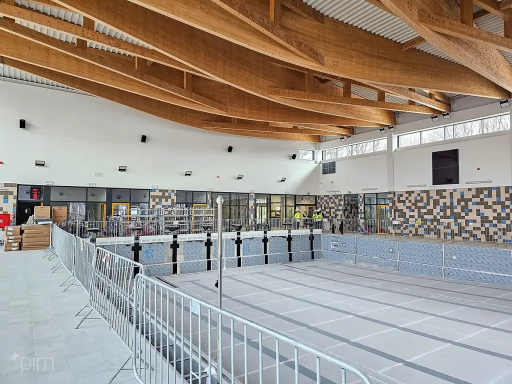 Dlaczego mieszkańcy Poznania czekają na otwarcie nowej pływalni przy Taborowej