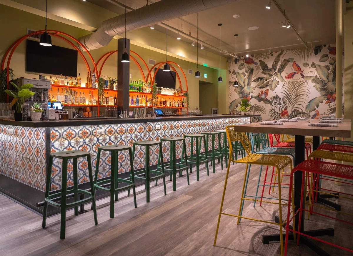 Dlaczego mieszkańcy Denver masowo ustawiają się w kolejce po konkretnego burgera - image 1