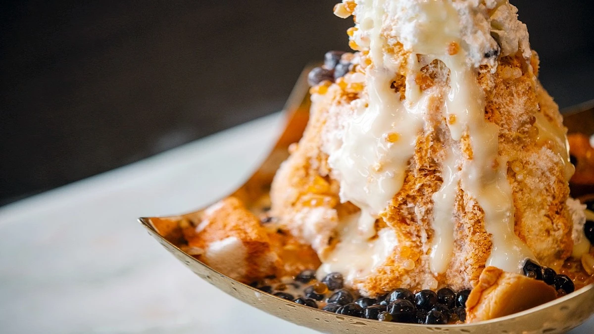 Dlaczego mieszkańcy Bangkoku dodają szczyptę soli do mlecznego deseru Cha Bang Ang - image 1