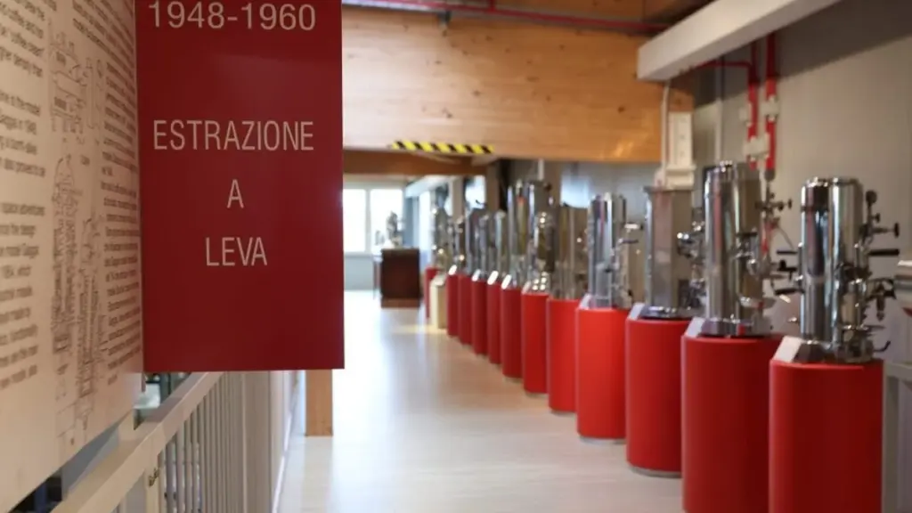 Dlaczego profesjonalni bariści zawsze szukają tej jednej dźwigni w starych ekspresach