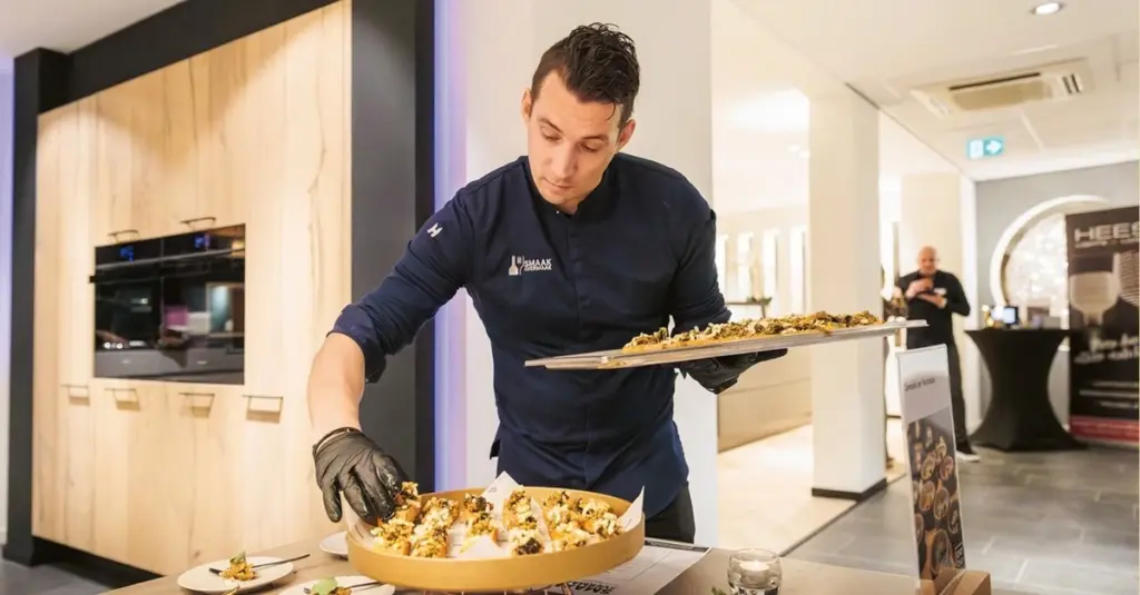 Dlaczego profesjonalni kucharze stawiają mosiądz nad stalą w nowoczesnej kuchni