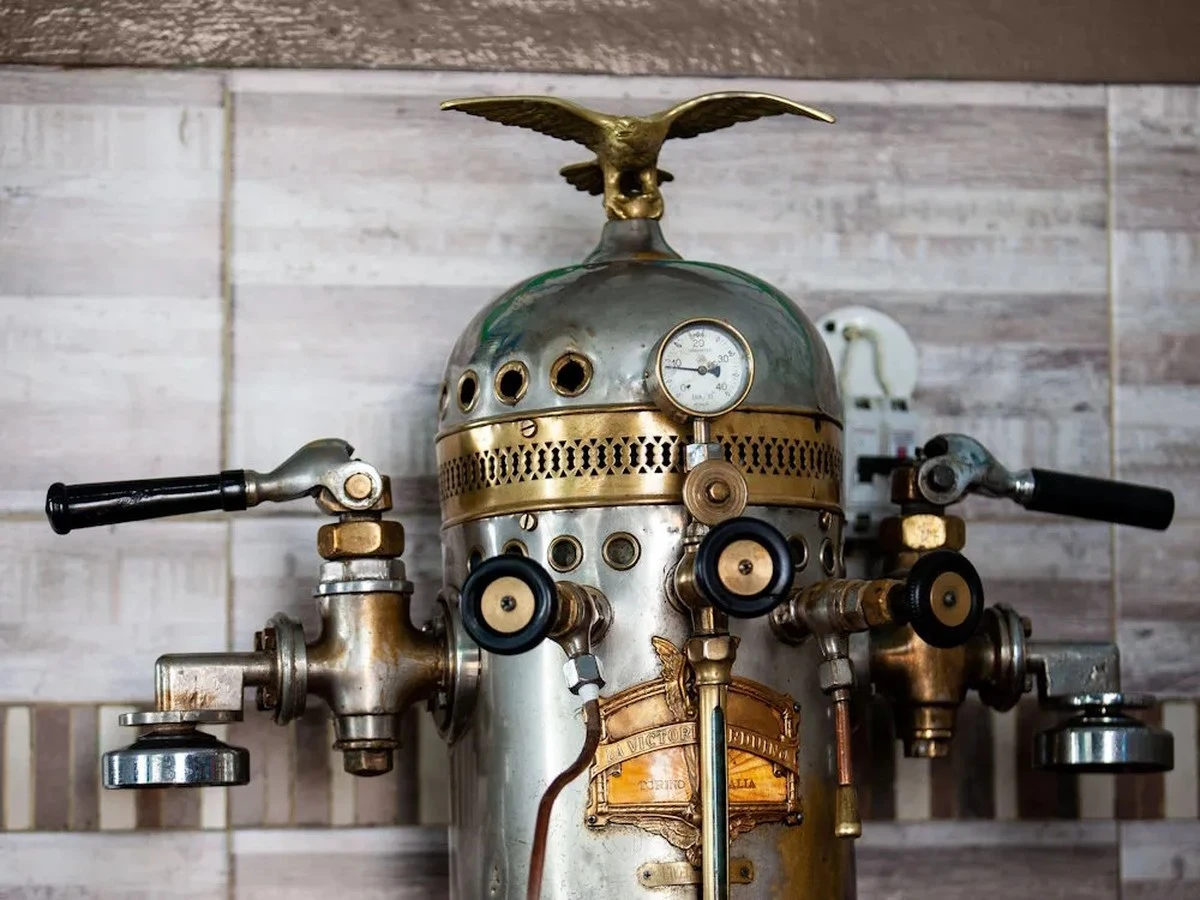 Dlaczego profesjonalni bariści zawsze szukają tej jednej dźwigni w starych ekspresach - image 1