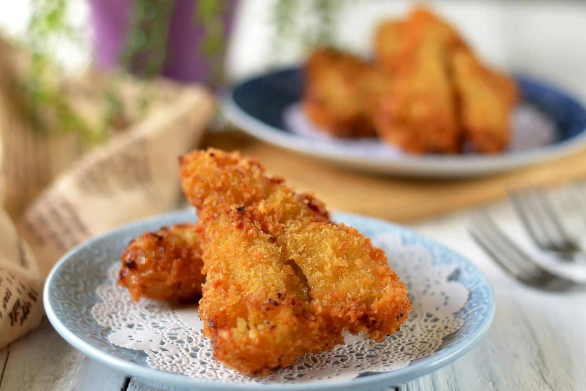 Dlaczego profesjonalni kucharze dodają lodowatą wodę do ciasta na smażone banany - image 1