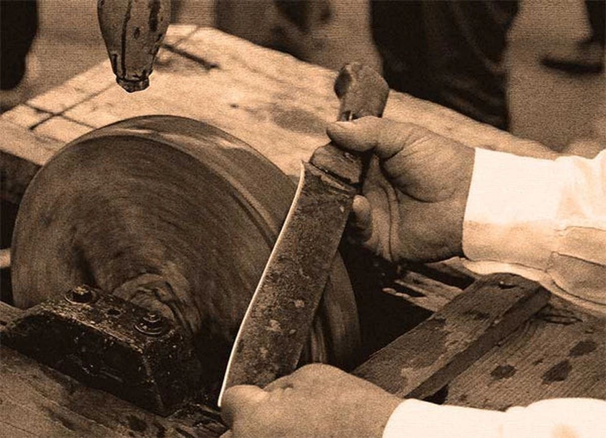 Dlaczego profesjonalni szefowie kuchni unikają popularnych domowych ostrzałek - image 1