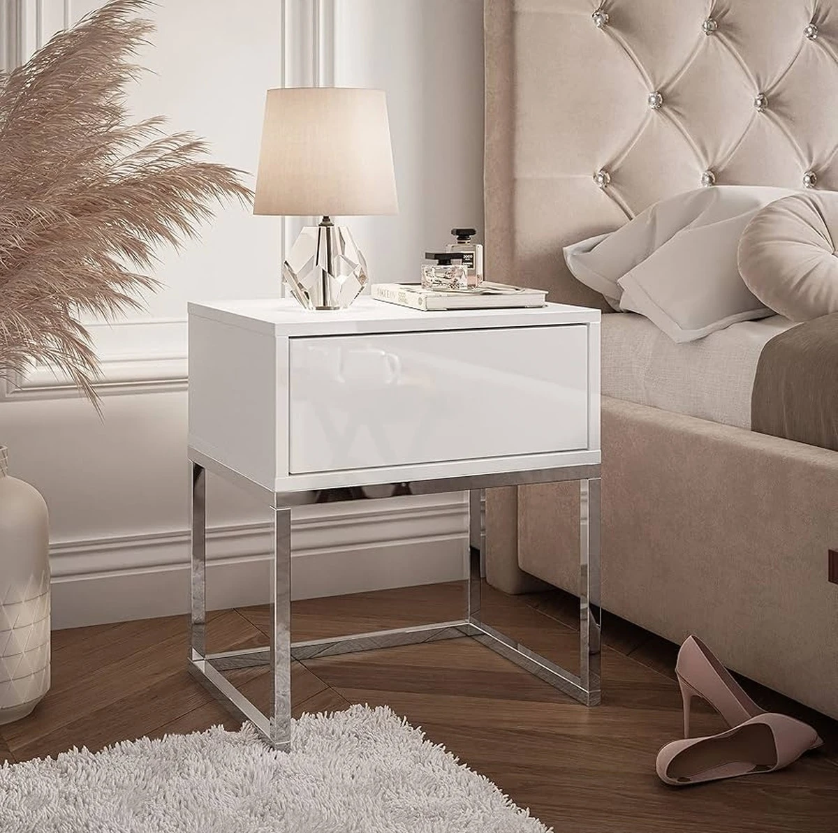 Dlaczego profesjonalni dekoratorzy kupują teraz ten tani stolik z sieciówki - image 1