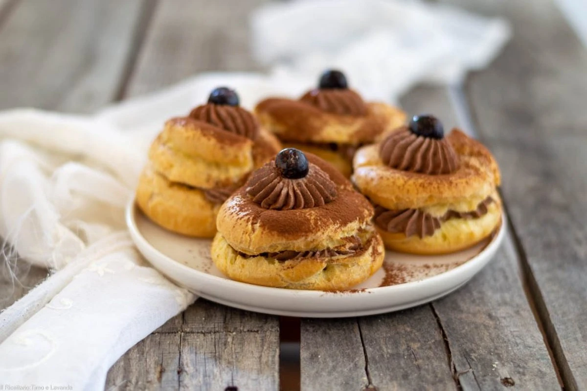 Dlaczego profesjonalni cukiernicy dodają kakao do tradycyjnych włoskich oponek - image 1